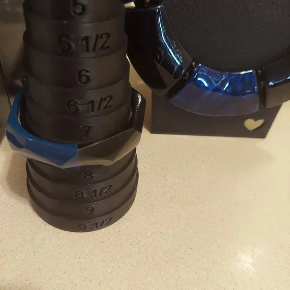 Elegant Blue and Black Necklace And Earrings Set plus a matching bangle bracelet - Picture 5 of 6